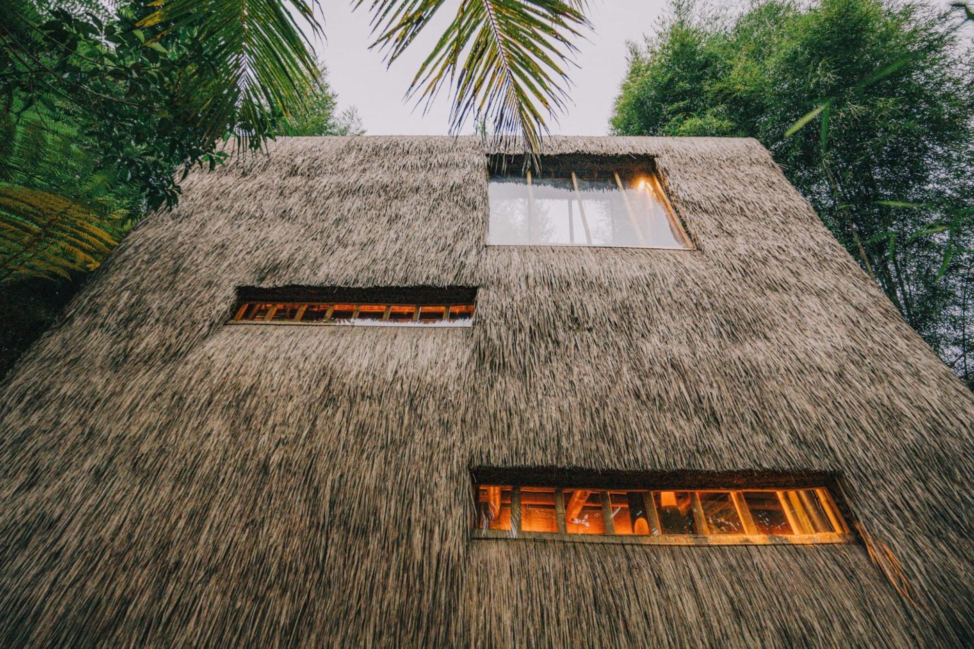 فيلا Hideout Eco Bamboo House Bali Selat المظهر الخارجي الصورة